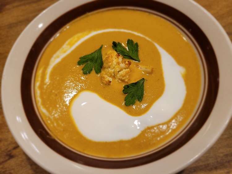 Roasted Cauliflower Curry&nbsp;Soup
